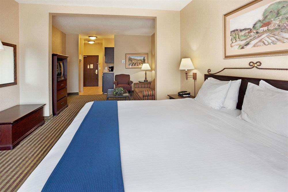 Holiday Inn Express Hotel & Suites Marina By Ihg Cameră foto